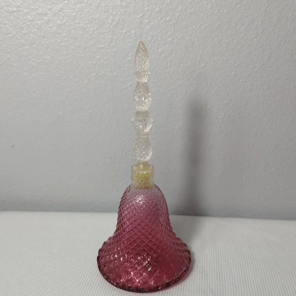 Avon VINTAGE cologne bottle Pink 1977 Rosepoint Bell‎ -Empty-